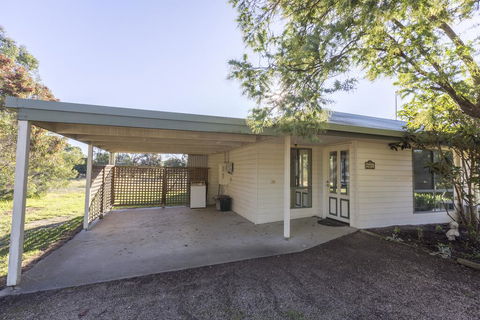 Woongara Cottage - Pet Friendly Country Retreat - Hotel NSW 3