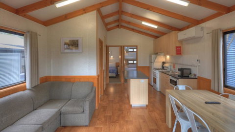 Yea Riverside Caravan Park - Hotel NSW 2
