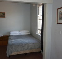 Young Budget Accommodation - Hotel NSW
