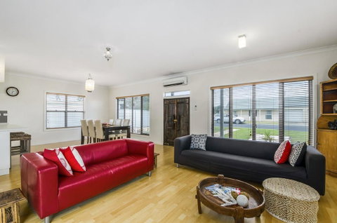 Zaahira House - Hotel NSW 1