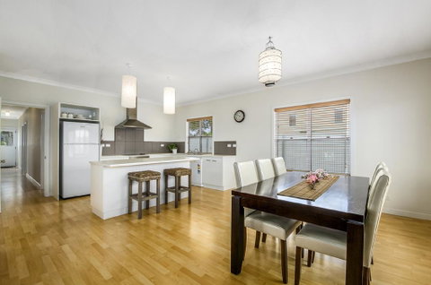 Zaahira House - Hotel NSW 3