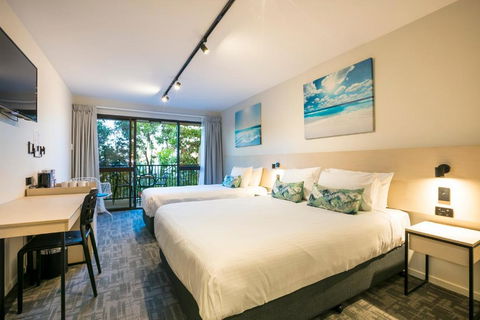 Nightcap At Kawana Waters Hotel - Hotel NSW 0