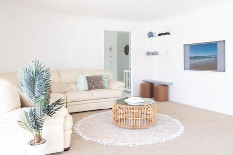 Relax At Bokarina Beach House Walk To Beach Relax By The Pool - Hotel NSW 1
