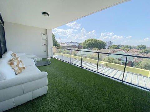 A Cozy 2B2B Apartment Near Airport & Train Station - Hotel NSW 0
