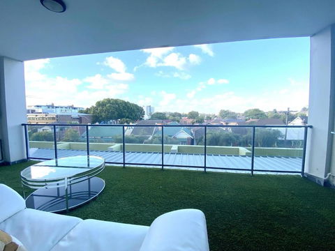 A Cozy 2B2B Apartment Near Airport & Train Station - Hotel NSW 3