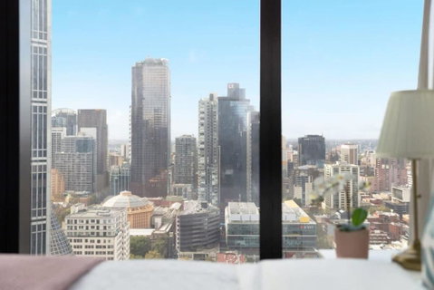 A Chic 2BR Apt Near Melbourne CBD W FREE Parking - Hotel NSW 1