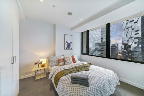 A Chic 2BR Home Near Southern Cross City Views - Hotel NSW 3