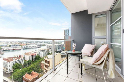 A Comfy & Spacious 2BR Apt Harbour View - Hotel NSW 2