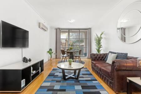 A Comfy Studio For 5 Next To Darling Harbour - Hotel NSW 1