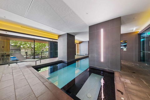 A Cozy 2BR Apt Next To Queen Victoria Market & Melbourne Central With City Views - Hotel NSW 3