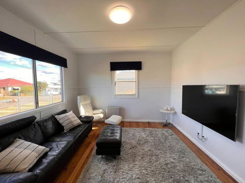 A Delightful Two-bedroom Cottage On Toowoon Bay. - Hotel NSW 0