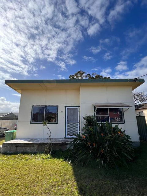 A Delightful Two-bedroom Cottage On Toowoon Bay. - Hotel NSW 1