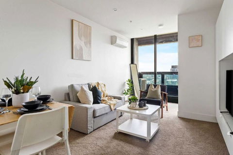 A Modern & Cozy 2BR Apartment With City Views - Hotel NSW 0