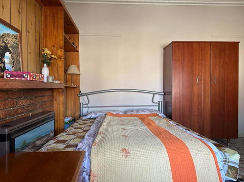 A Nice And Spacious Room In Sunshine - Hotel NSW 4