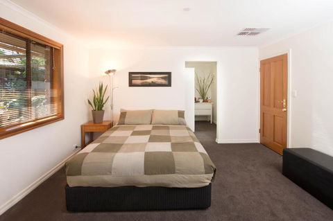 A Suite Spot In The Hills - Hotel NSW 1