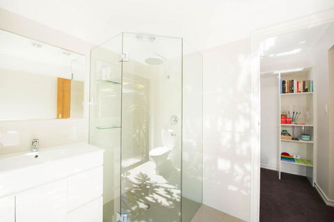 A Suite Spot In The Hills - Hotel NSW 3