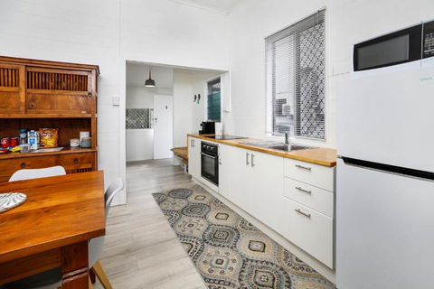 A Touch Of The Bahamas On McKenzie MK3 - Hotel NSW 4