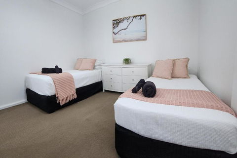 Abode On Market In The Heart Of Woolgoolga - Hotel NSW 3