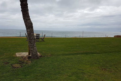 Absolute Beachfront 2BR Pet-Friendly Terrace - The Coachhouse - Hotel NSW 4