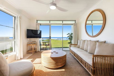 Absolute Beachfront Apartment 11B - Hotel NSW 0