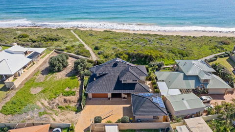 Absolute Oceanfront - Sunsets - Hotel NSW 0