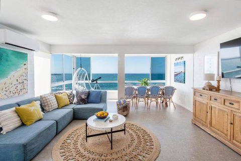 Absolute Oceanfront Yamba - Oceanstays - Hotel NSW 2