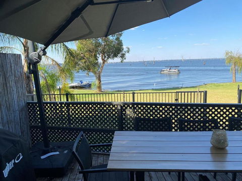 Absolute Waterfront At Woodlands - Hotel NSW 0