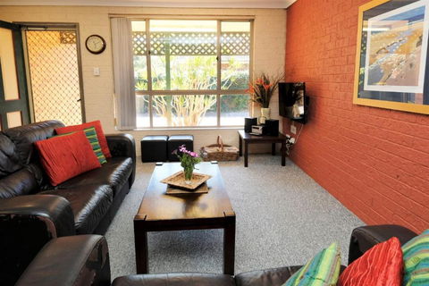 Acacia - Hotel NSW 2