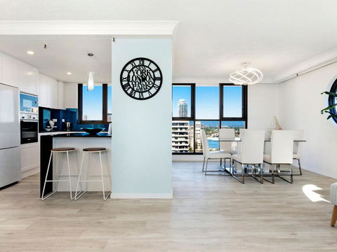 Acapulco 2 Bedroom Ocean View Surfers Paradise - CoastHM - Hotel NSW 2