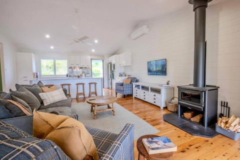 Acreage Near Currumbin Beach - Hotel NSW 1