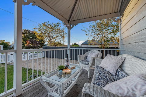 Addisons Stanthorpe With Hot Tub - Hotel NSW 4