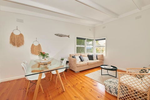 Adorable Beach Shack In The Heart Of Aireys Inlet - Hotel NSW 0