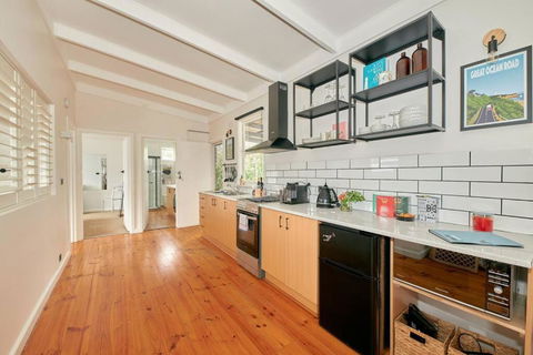 Adorable Beach Shack In The Heart Of Aireys Inlet - Hotel NSW 1