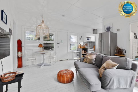 Adrift - Pet-friendly - 5 Min Walk To Bay - Rustic Charm - Hotel NSW 0