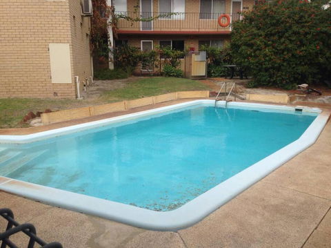 Affordable Inglewood Apartment+Pool - Hotel NSW 2