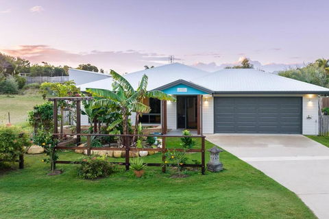 Agnes Retreat - 4 BR - 2 Min Walk To Beach - Hotel NSW 0