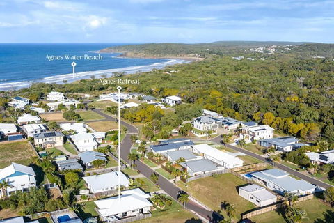 Agnes Retreat - 4 BR - 2 Min Walk To Beach - Hotel NSW 3