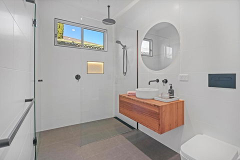 Ailsafield - Home In The Heart Of Mansfield - Hotel NSW 4