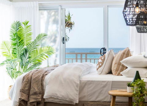 Absolute Beachfront Family Size Home - Hotel NSW 0