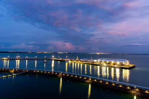 Absolute Waterfront - Tropical Aurora Top Floor Over The Water - Hotel NSW 0