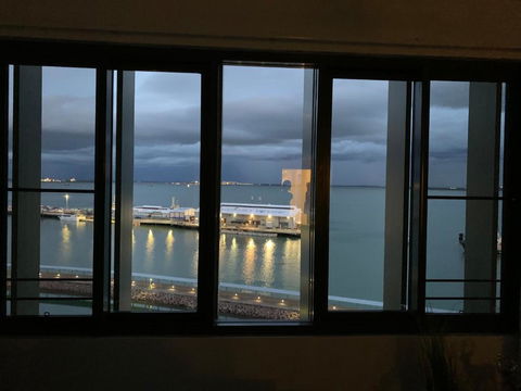 Absolute Waterfront - Tropical Aurora Top Floor Over The Water - Hotel NSW 4