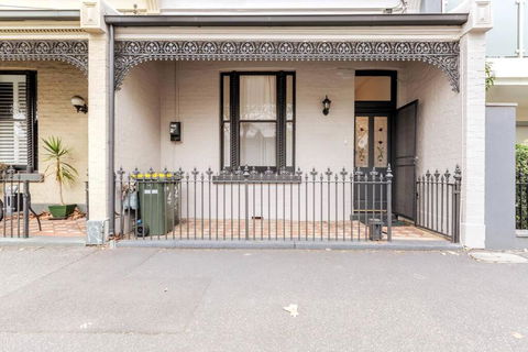 A Carlton Classic - Quaint Inner-City Getaway - Hotel NSW 4