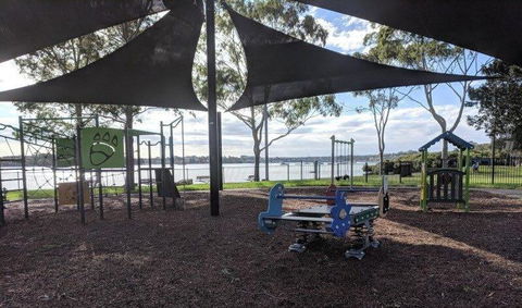 Aircabin - Five Dock - Stylish 2-Bed Apt Near Bay - Hotel NSW 1