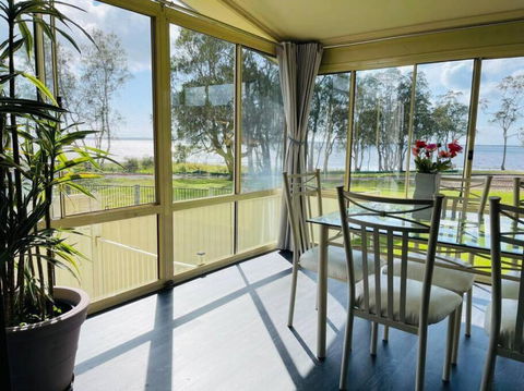 Aircabin - Tuggerawong - Lake Front - 3 Beds House - Hotel NSW 4