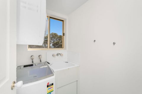 Alexander Beachfront Apartments - Hotel NSW 4