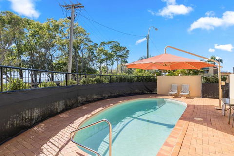 Alexander Beachfront Apartments - Hotel NSW 3