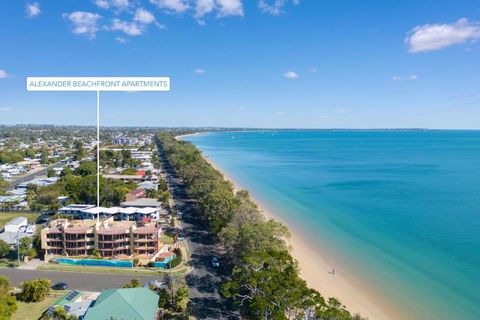 Alexander Beachfront Apartments - Hotel NSW 1