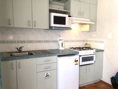 Alexandra Parklife Studio 3 - Hotel NSW 4