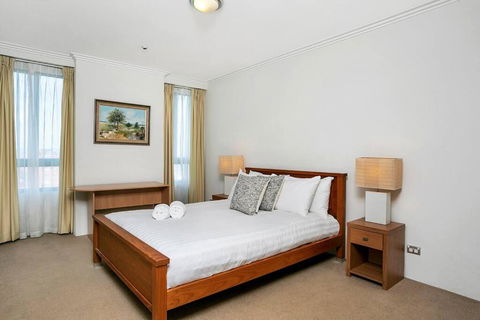 ALF49-Huge 2BR Penthouse Style, Great Water Views - Hotel NSW 2