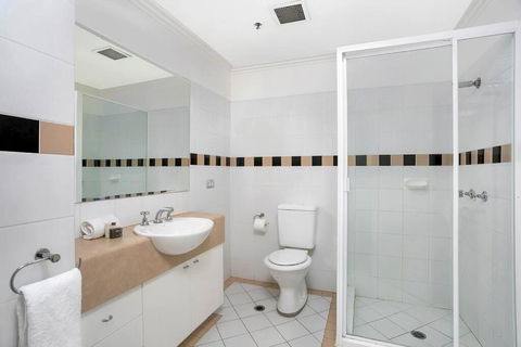 ALF49-Huge 2BR Penthouse Style, Great Water Views - Hotel NSW 3